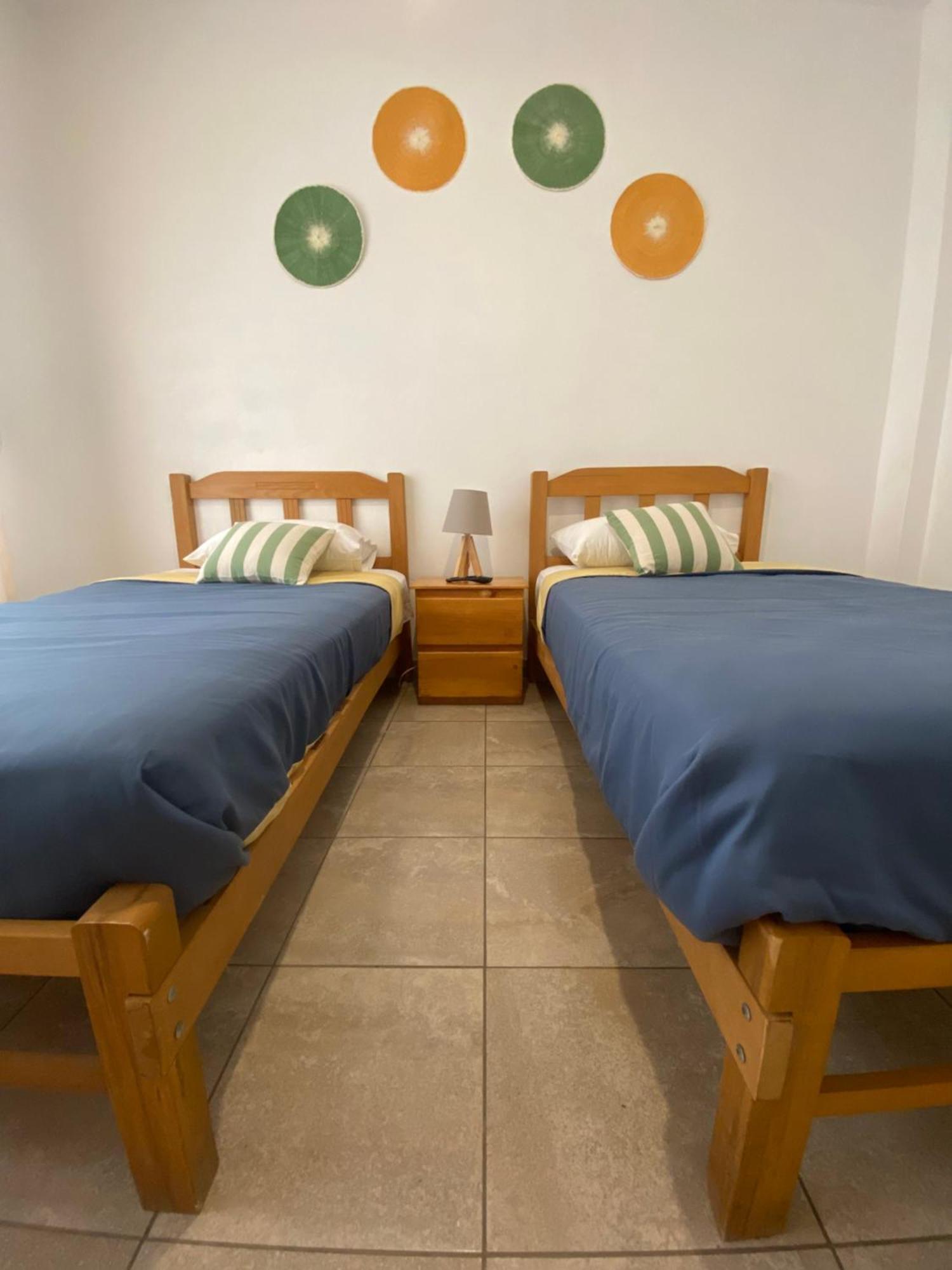Ravenala Paracas Hostel ภายนอก รูปภาพ