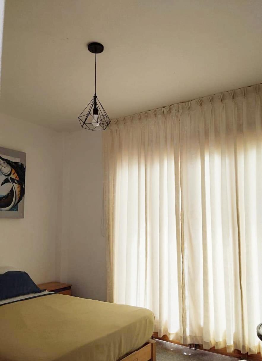 Ravenala Paracas Hostel ภายนอก รูปภาพ