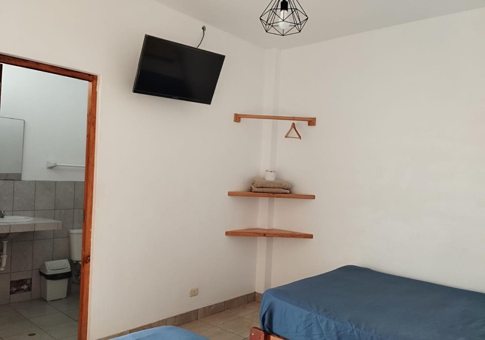 Ravenala Paracas Hostel ภายนอก รูปภาพ